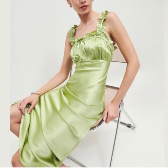 Reformation Erdem 100% silk maxi dress in yucca - Picture 4 of 7